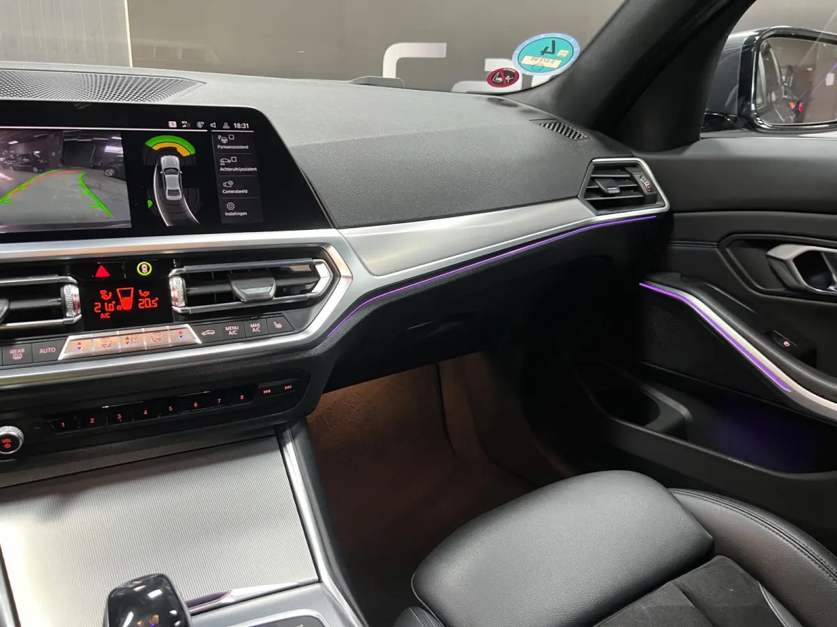 330e High Executive | Camera | Alcantara | Stoelverw. | Digital |