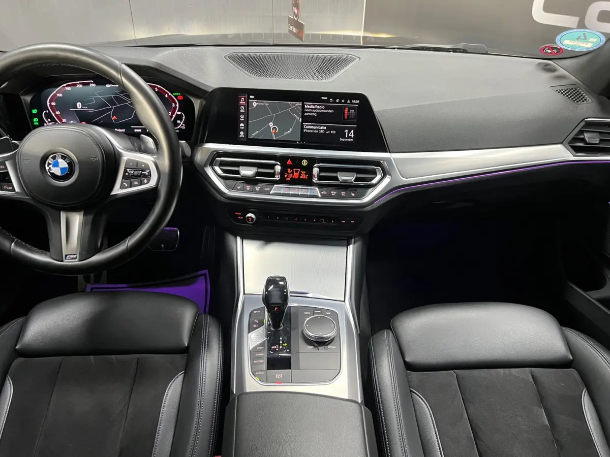 330e High Executive | Camera | Alcantara | Stoelverw. | Digital |