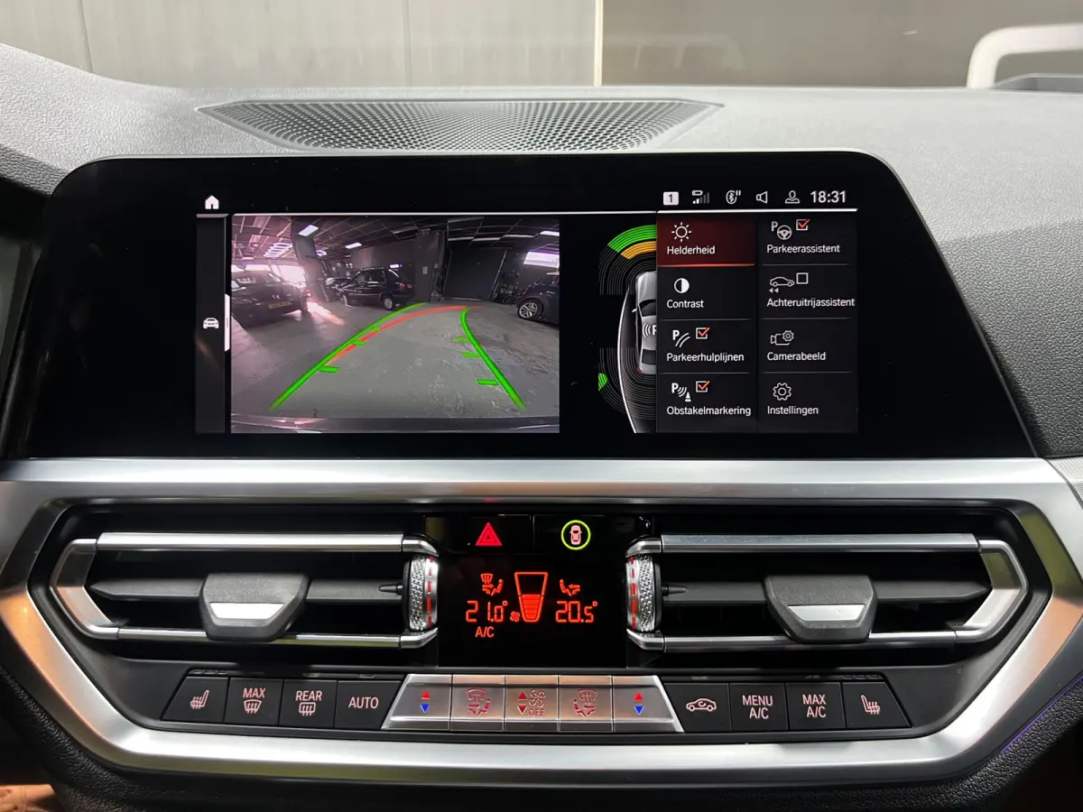 330e High Executive | Camera | Alcantara | Stoelverw. | Digital |
