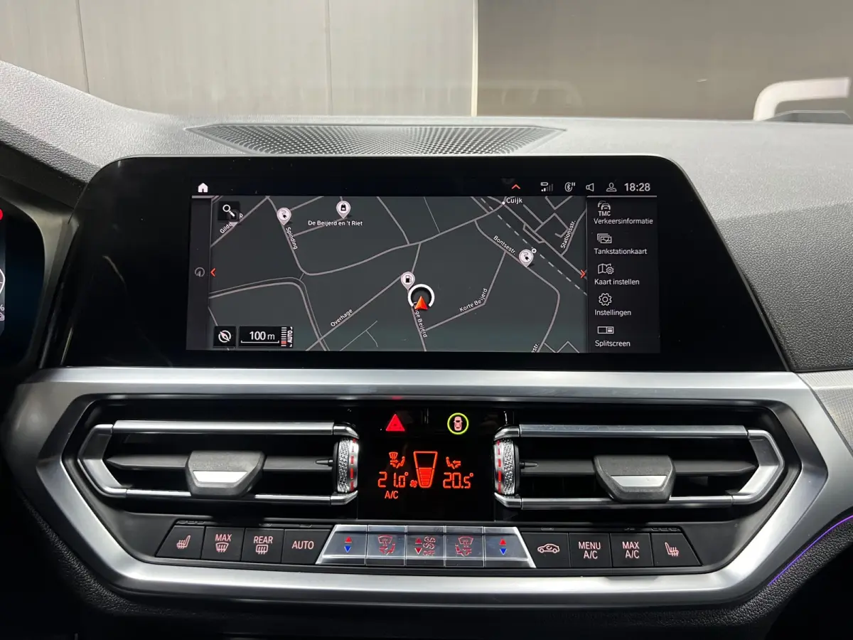 330e High Executive | Camera | Alcantara | Stoelverw. | Digital |