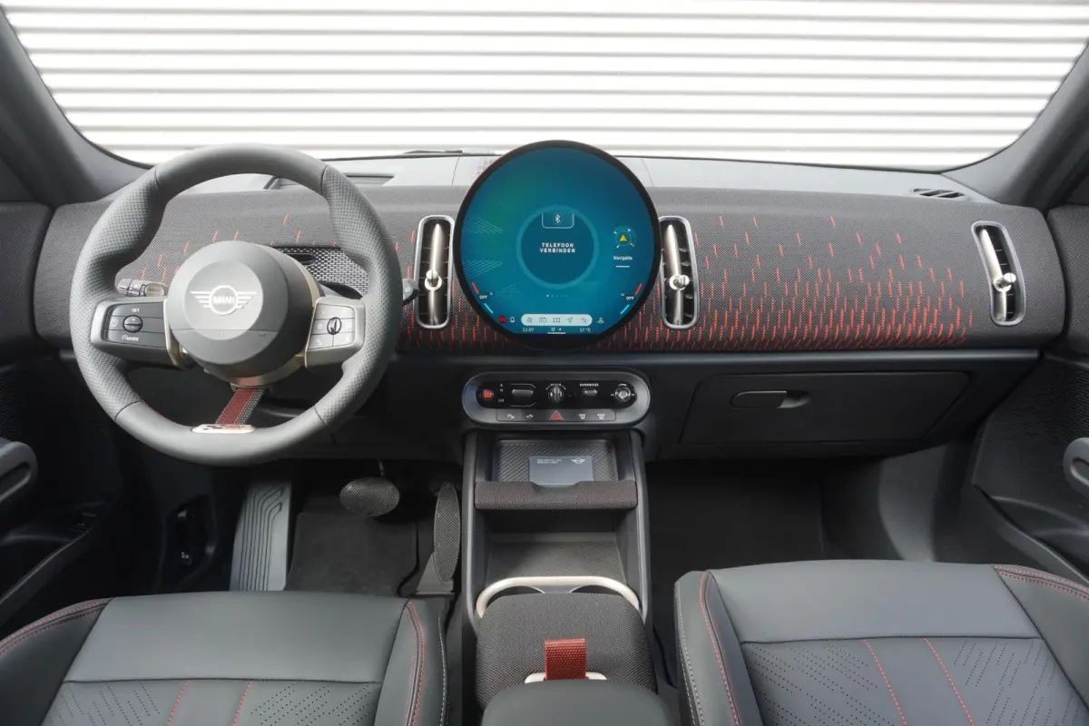 E John Cooper Works Uitvoering | S Pakket | Trekhaak |