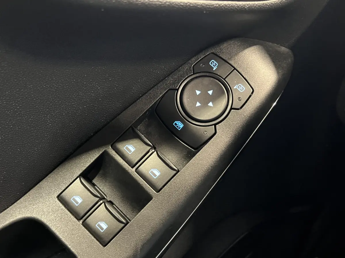 1.0 EcoBoost Hybrid ST-Line | Navigatie/Android/Apple Carplay | LM Velgen 17" | Cruise Control | LED Koplampen | Airco Automatisch |