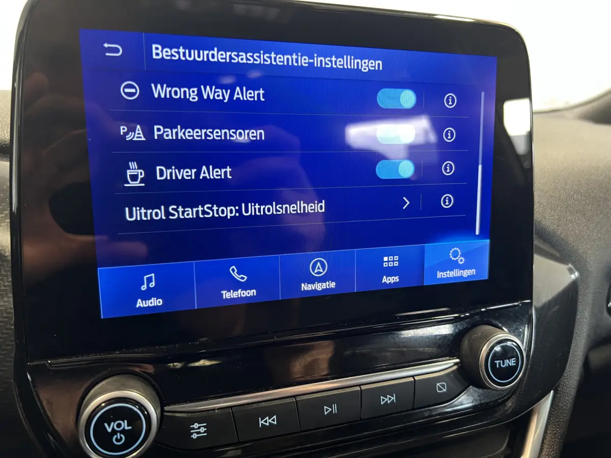 1.0 EcoBoost Hybrid ST-Line | Navigatie/Android/Apple Carplay | LM Velgen 17" | Cruise Control | LED Koplampen | Airco Automatisch |
