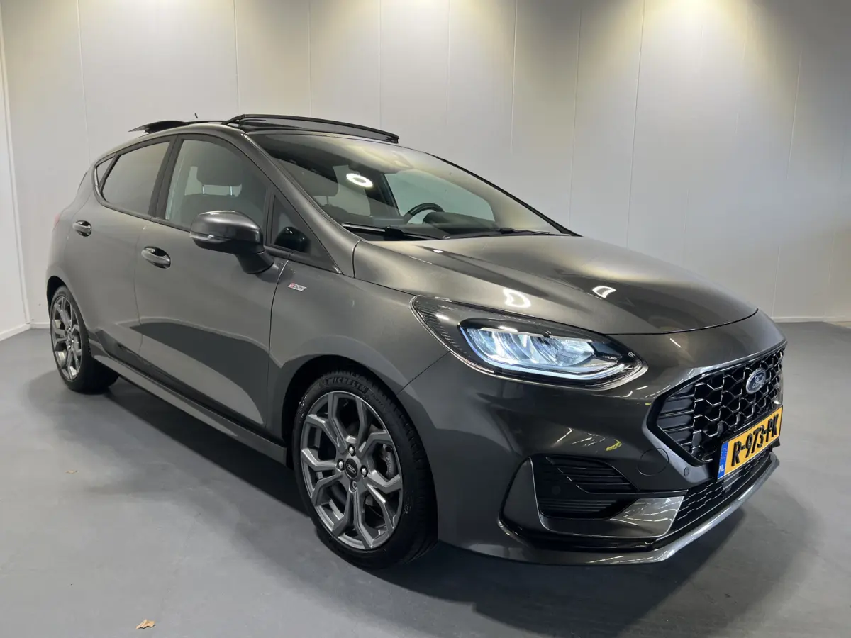 1.0 EcoBoost Hybrid ST-Line | Navigatie/Android/Apple Carplay | LM Velgen 17" | Cruise Control | LED Koplampen | Airco Automatisch |