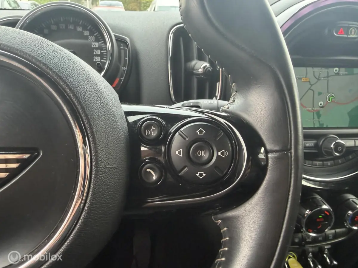 1.5 Cooper ALL4 LEDER*NAVI*CRUISE*PDC*