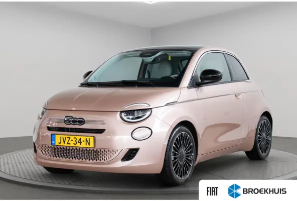 1.0 Hybrid La Prima | Tot 8 Jaar Garantie | Camera | Panoramadak | Lederen bekleding | Navigatie | Apple Carplay & Android Auto | Keyless |