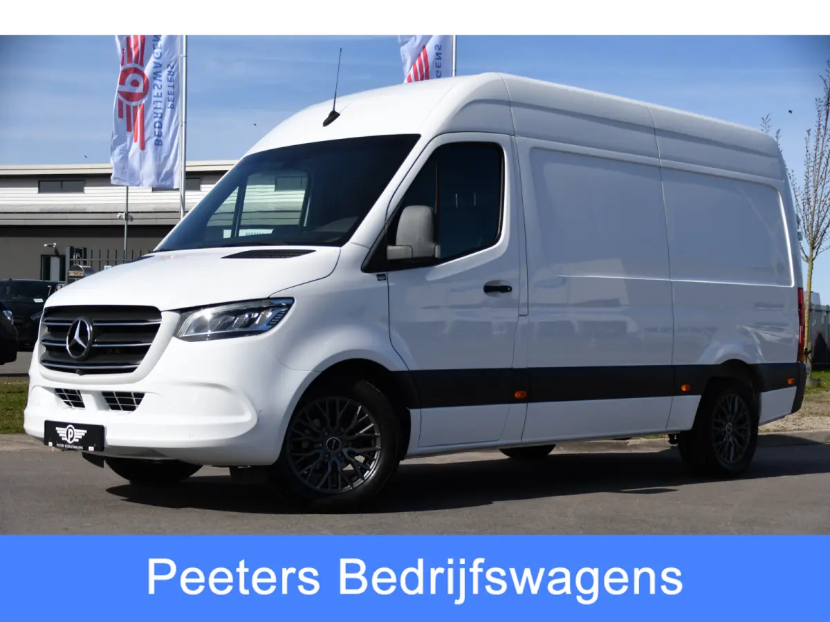319 V6 3.0 CDI L2H2 PB Edition Adaptieve Cruise, 360 Camera, Carplay, LED, 10,5'' Mbux, Automaat, 190pk, Leder, Multimedia, Uniek!