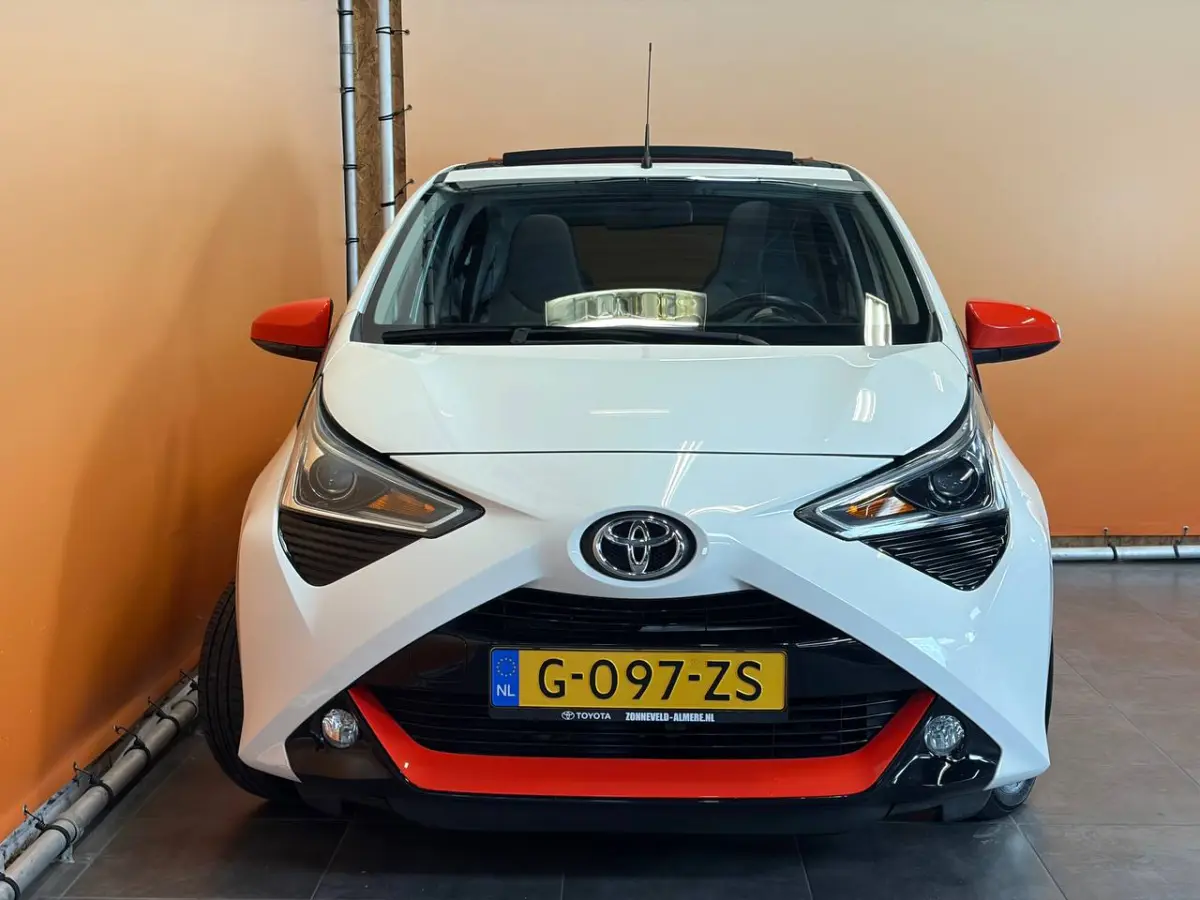 1.0 VVT-i x-otic cabriotop | automaat | dealer onderhouden | navi | carplay | fabr gar 12/19