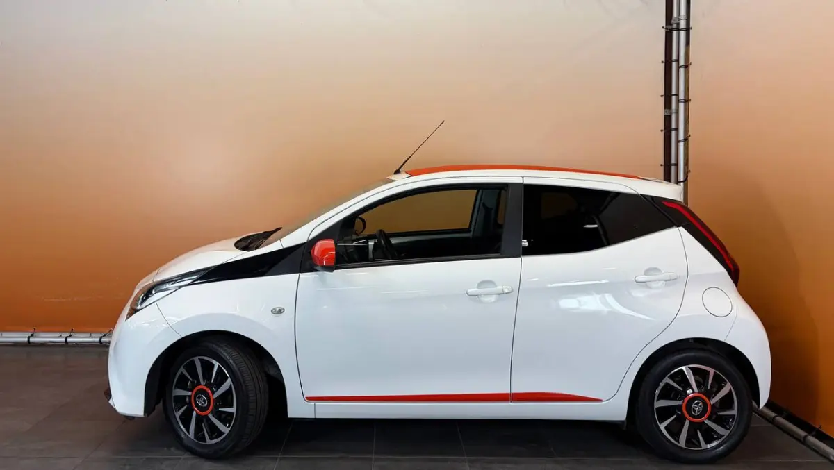 1.0 VVT-i x-otic cabriotop | automaat | dealer onderhouden | navi | carplay | fabr gar 12/19