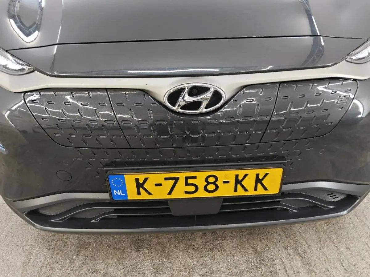 EV Premium 64 kWh Warmtepomp SOH 100% FASE 3 Verkeersbordassistent