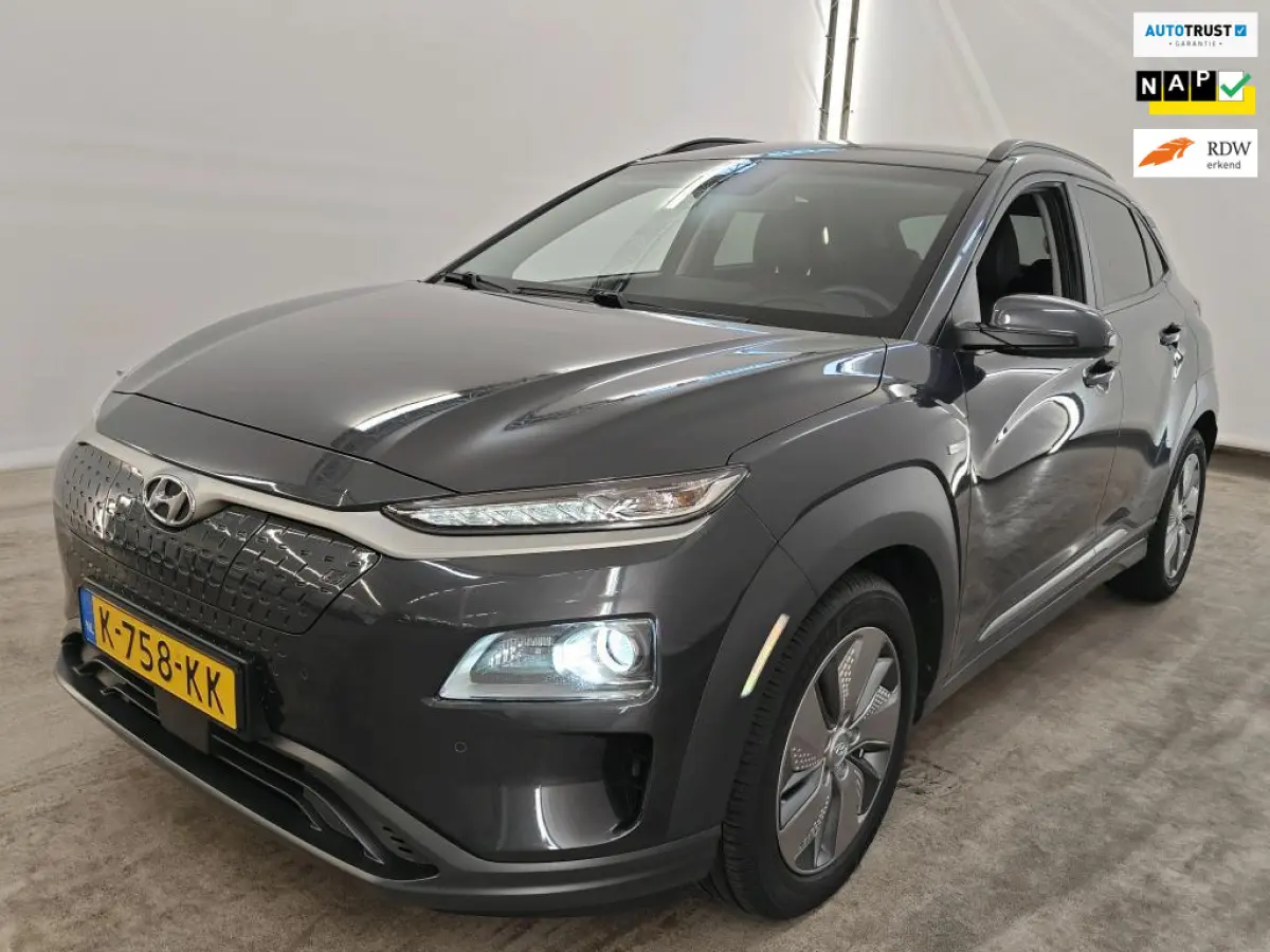 EV Premium 64 kWh Warmtepomp SOH 100% FASE 3 Verkeersbordassistent