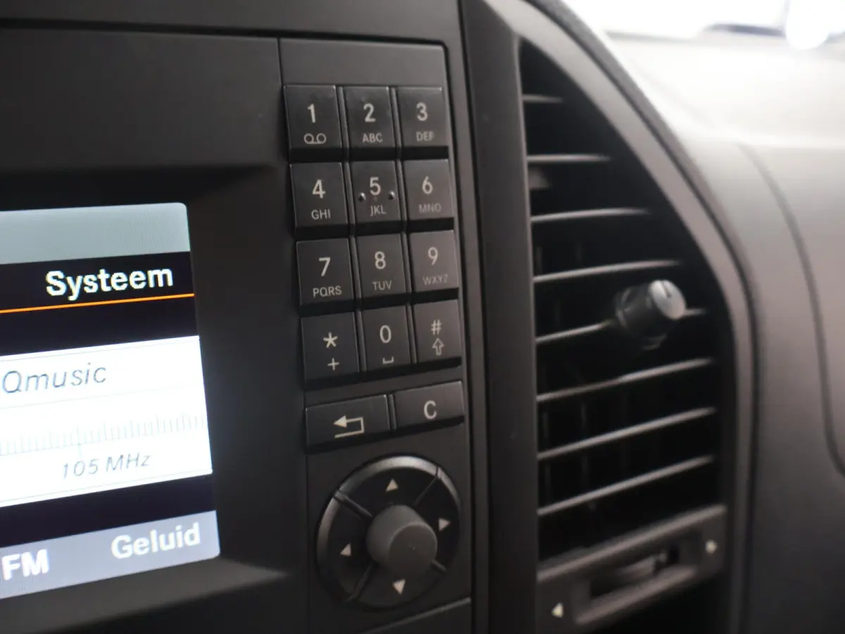 114 CDI | AUT. | L2 LANG | DUBBELE CABINE | TREKHAAK | LM VELGEN | 5-ZITS | NAVIGATIE | PARKEERCAMERA | STOELVERWARMING | LED KOPLAMPEN |