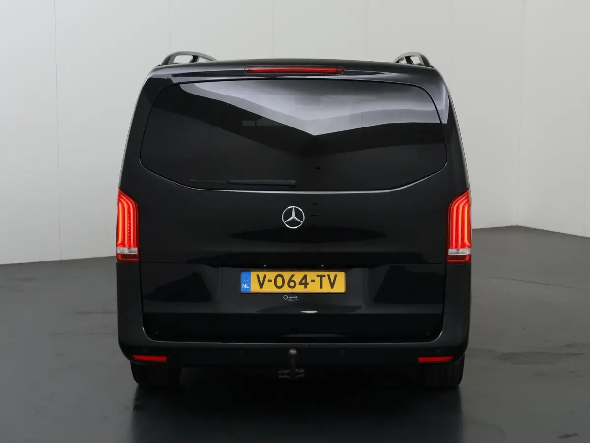 114 CDI | AUT. | L2 LANG | DUBBELE CABINE | TREKHAAK | LM VELGEN | 5-ZITS | NAVIGATIE | PARKEERCAMERA | STOELVERWARMING | LED KOPLAMPEN |