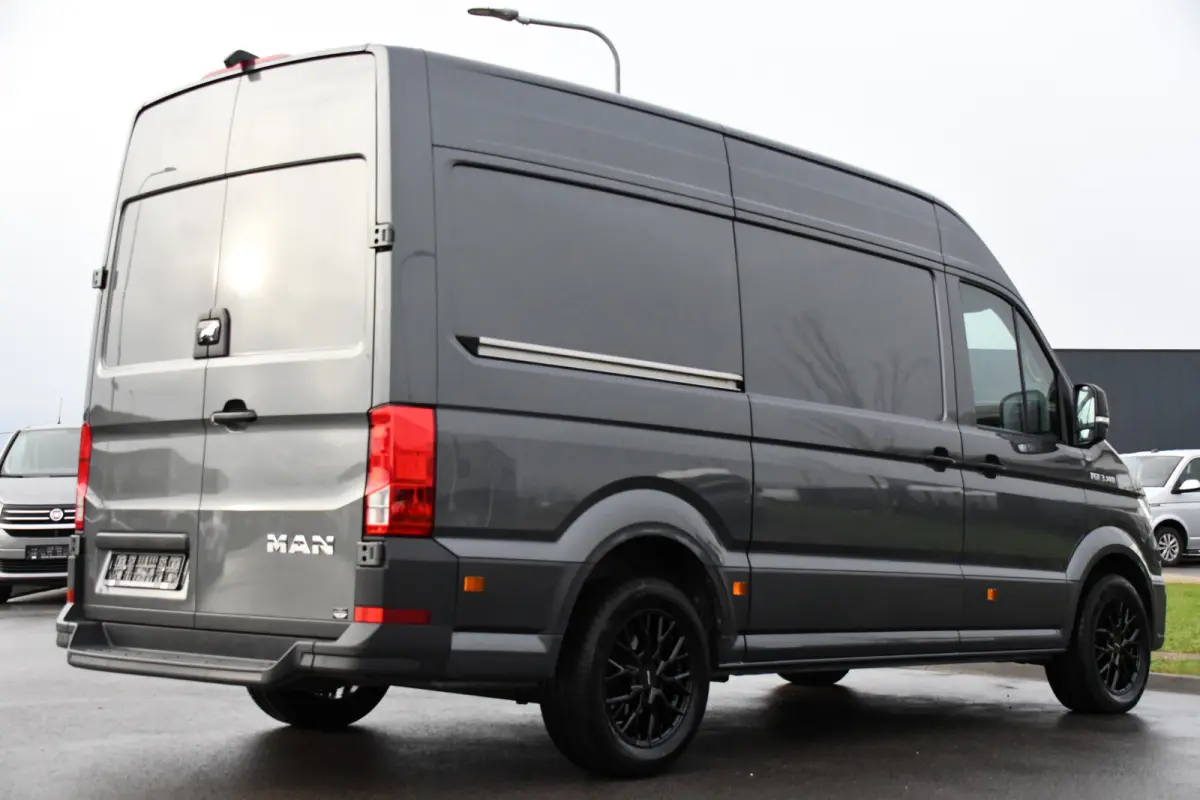 3.140 35 2.0 L3H3 PB Edition MARGE! Camera, Cruise, Carplay, 140pk, LED, Multimedia, Automaat, NAVI, Uniek!