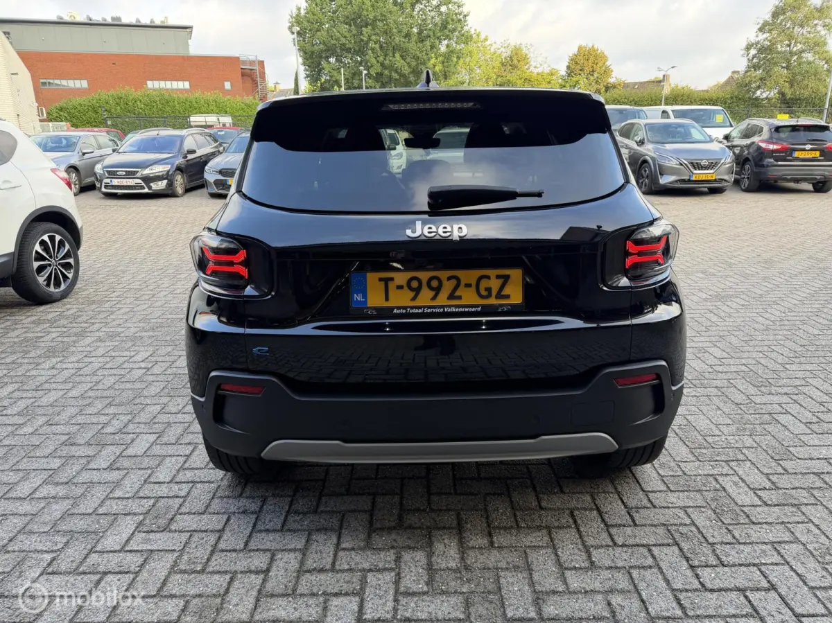 Summit 54 kWh NAVI*CAMERA*ACC*PDC*CARPLAY*LED*