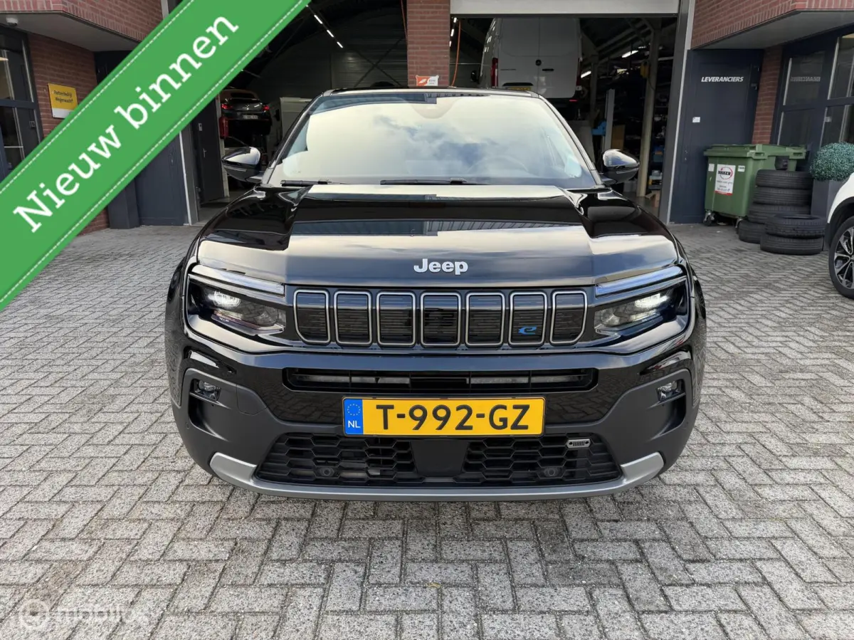 Summit 54 kWh NAVI*CAMERA*ACC*PDC*CARPLAY*LED*