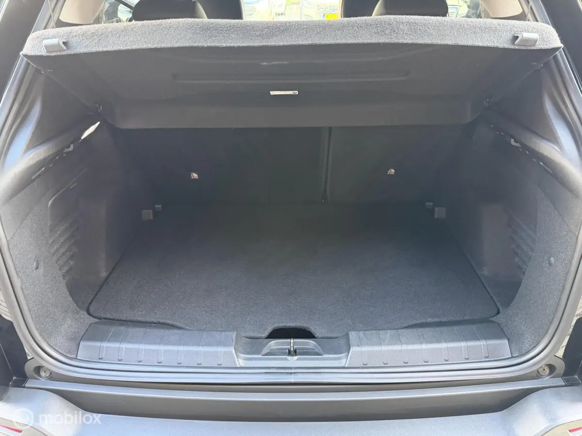 Summit 54 kWh NAVI*CAMERA*ACC*PDC*CARPLAY*LED*