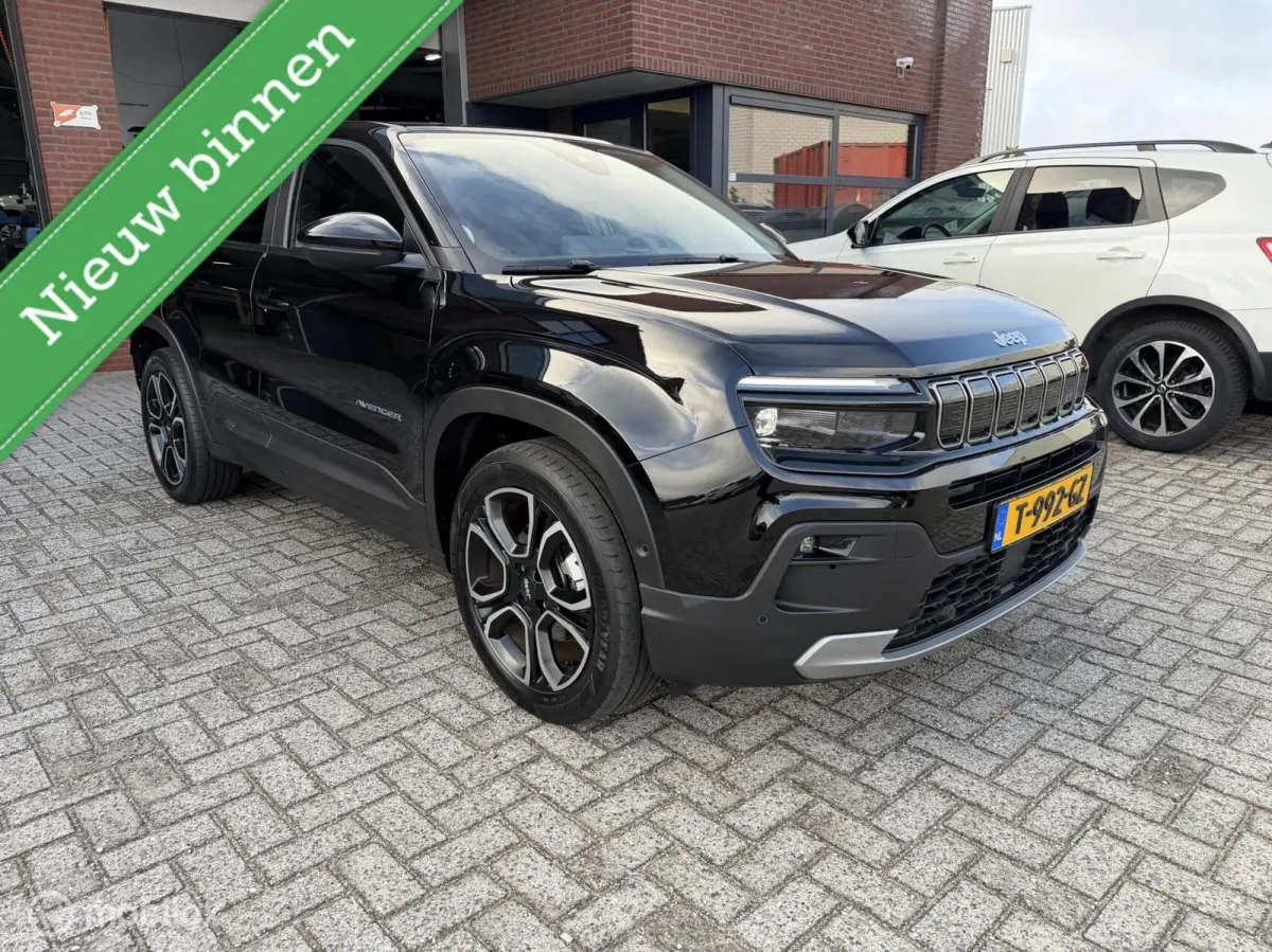Summit 54 kWh NAVI*CAMERA*ACC*PDC*CARPLAY*LED*