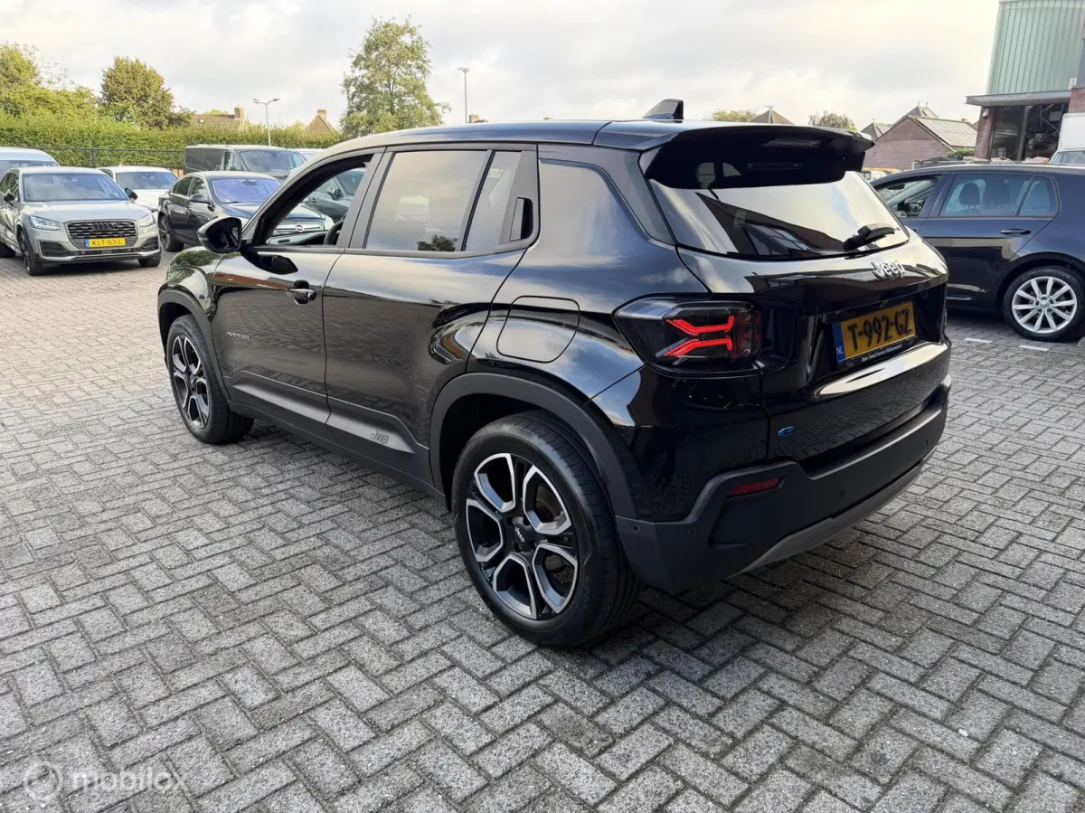 Summit 54 kWh NAVI*CAMERA*ACC*PDC*CARPLAY*LED*