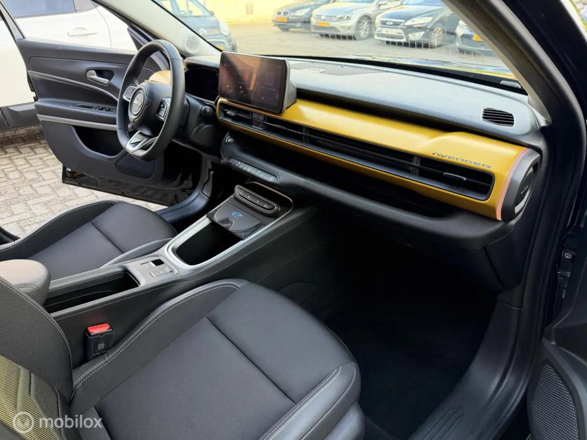 Summit 54 kWh NAVI*CAMERA*ACC*PDC*CARPLAY*LED*