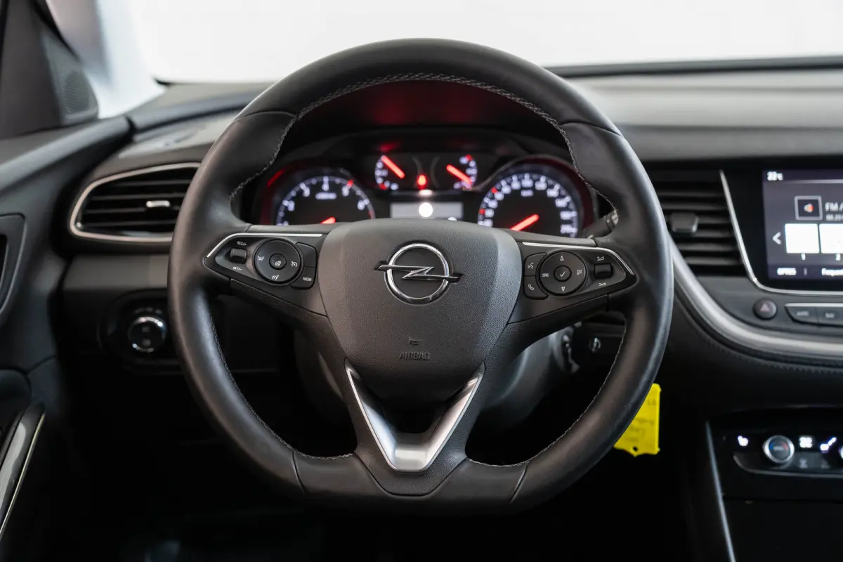 1.2 Turbo Innovation | Camera | Trekhaak | Stoel & Stuurverwarming | Climate Controle | Navigatie | Apple Carplay & Android Auto |