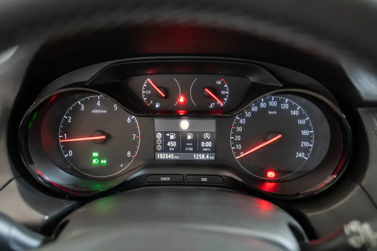 1.2 Turbo Innovation | Camera | Trekhaak | Stoel & Stuurverwarming | Climate Controle | Navigatie | Apple Carplay & Android Auto |