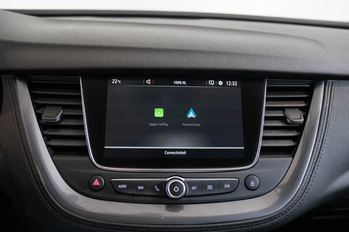 1.2 Turbo Innovation | Camera | Trekhaak | Stoel & Stuurverwarming | Climate Controle | Navigatie | Apple Carplay & Android Auto |