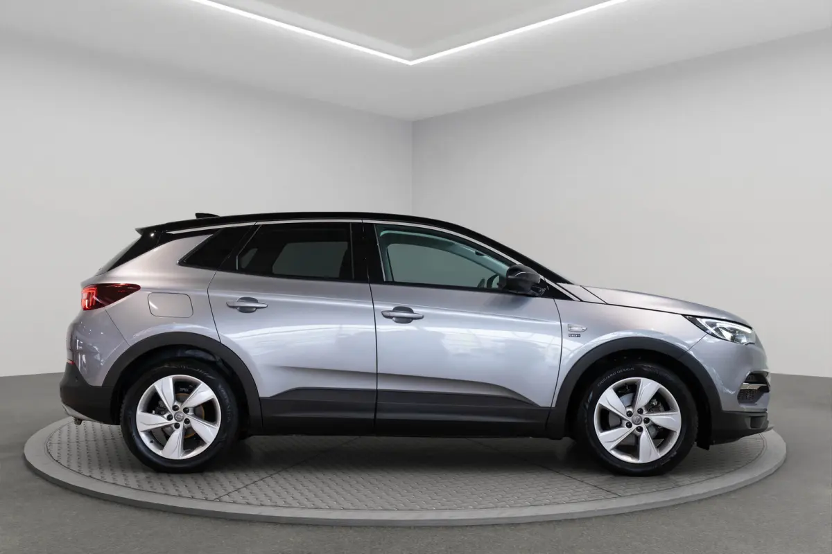 1.2 Turbo Innovation | Camera | Trekhaak | Stoel & Stuurverwarming | Climate Controle | Navigatie | Apple Carplay & Android Auto |