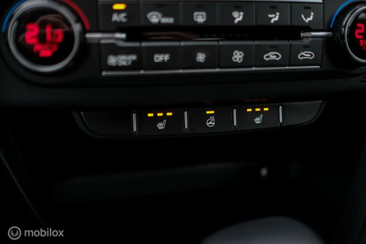 1.6 GDi PHEV DynamicPlusLine | Trekhaak | NL auto NAP | Stuur + stoelverwarming | Adaptive cruise | Camera | Zeer mooie auto |
