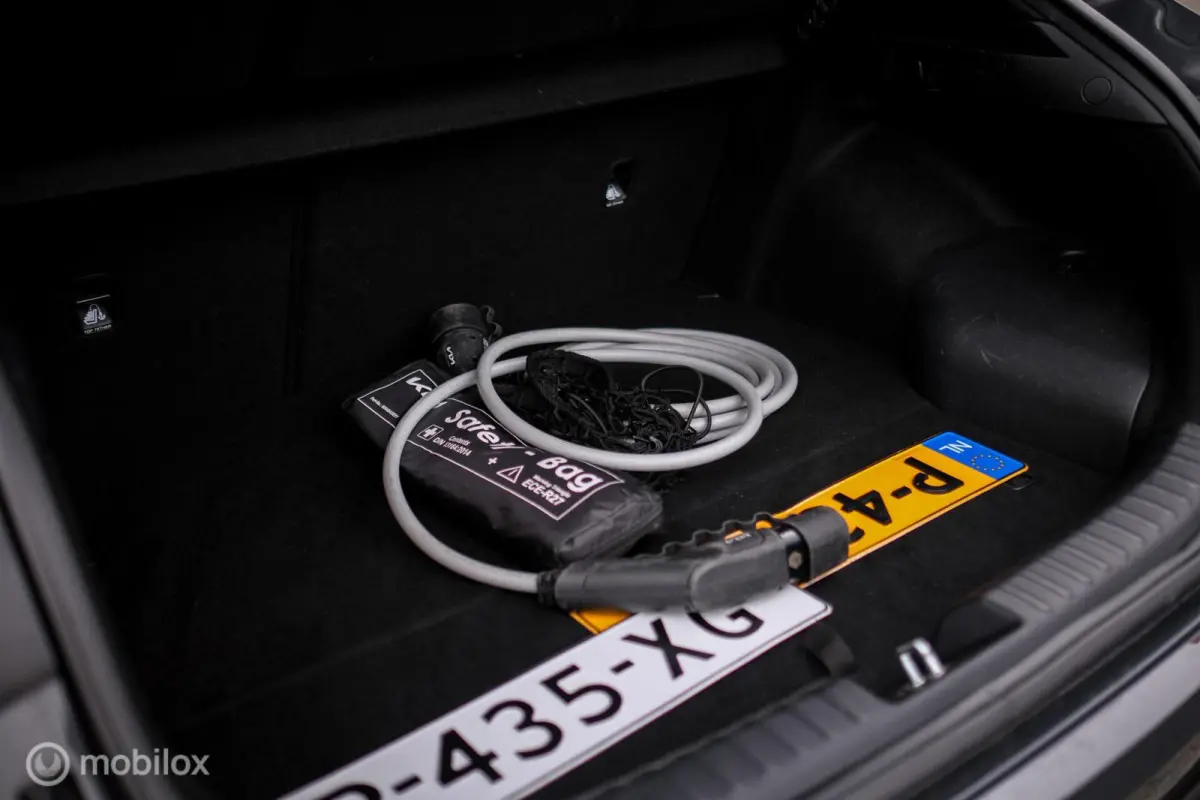 1.6 GDi PHEV DynamicPlusLine | Trekhaak | NL auto NAP | Stuur + stoelverwarming | Adaptive cruise | Camera | Zeer mooie auto |