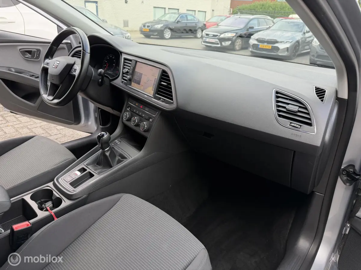 1.0 EcoTSI Style Business Intense NAVI*CARPLAY*