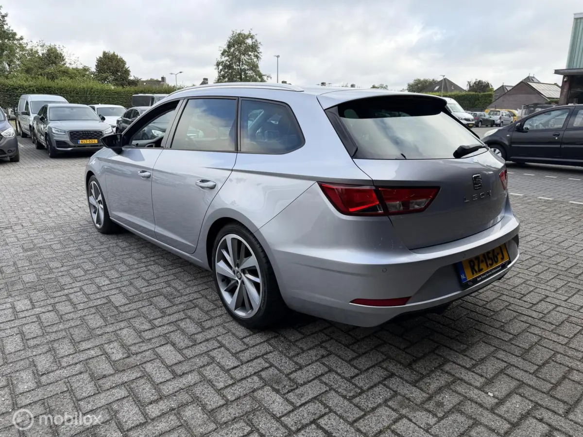 1.0 EcoTSI Style Business Intense NAVI*CARPLAY*