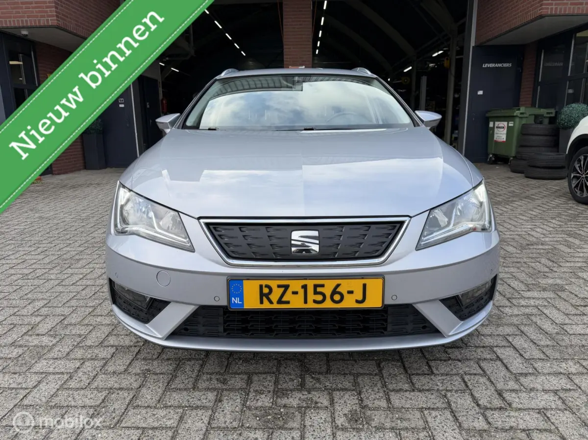 1.0 EcoTSI Style Business Intense NAVI*CARPLAY*