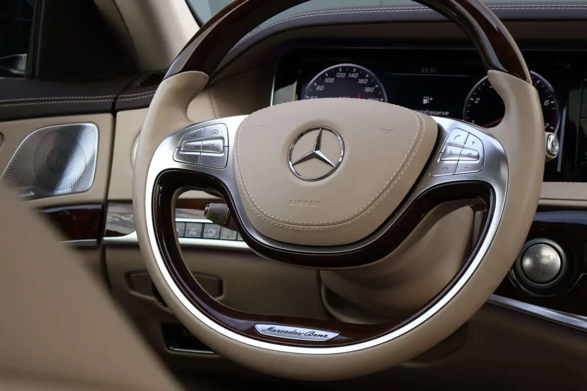 500 4Matic Prestige Plus | NAP | 360 Camera | Pano | Burmester Audio | Trekhaak | Adaptieve Cruise | Verwarmd Stuurwiel | Stoelverwarming / ventilatie