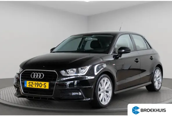 1.0 TFSI Automaat Adrenalin | Parkeersensoren | Navigatie | Cruise Controle | Bluetooth | 17 inch Lichtmetalen velgen |