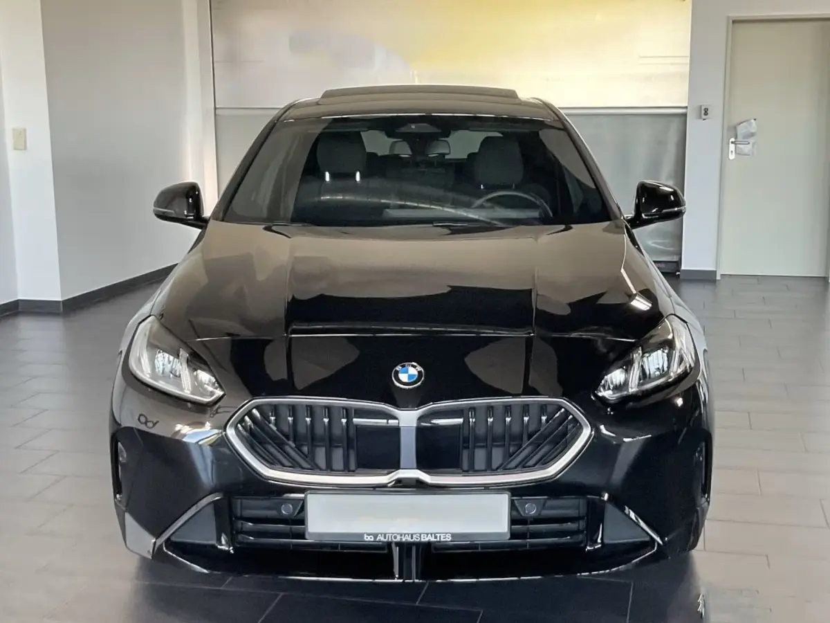 120 M-SPORT ** LED, PANORAMA, 19-inch LMV, ACC, M-ONDERST, EL. A-KLEP ** 1e EIG - Ex BMW-AG ** ** INFORMEER OOK NAAR ONZE AANTREKKELIJKE FINANCIAL-LEASE TARIEVEN **