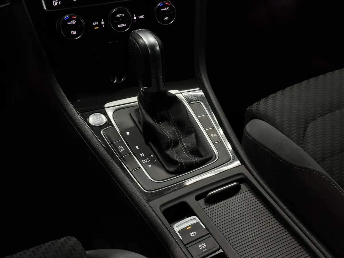 1.4 TSI 2x R-Line|Dyn|Virtual|Carplay|Camera