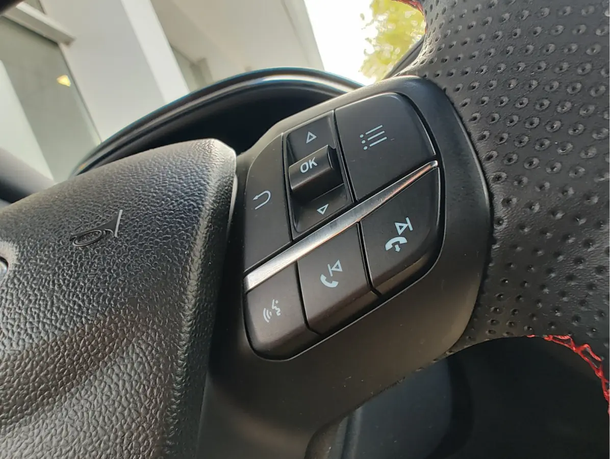 1.0 ECOBOOST ST-LINE Winterpakket | Navi | Carplay/Android