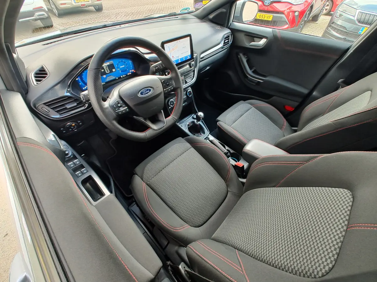 1.0 ECOBOOST ST-LINE Winterpakket | Navi | Carplay/Android