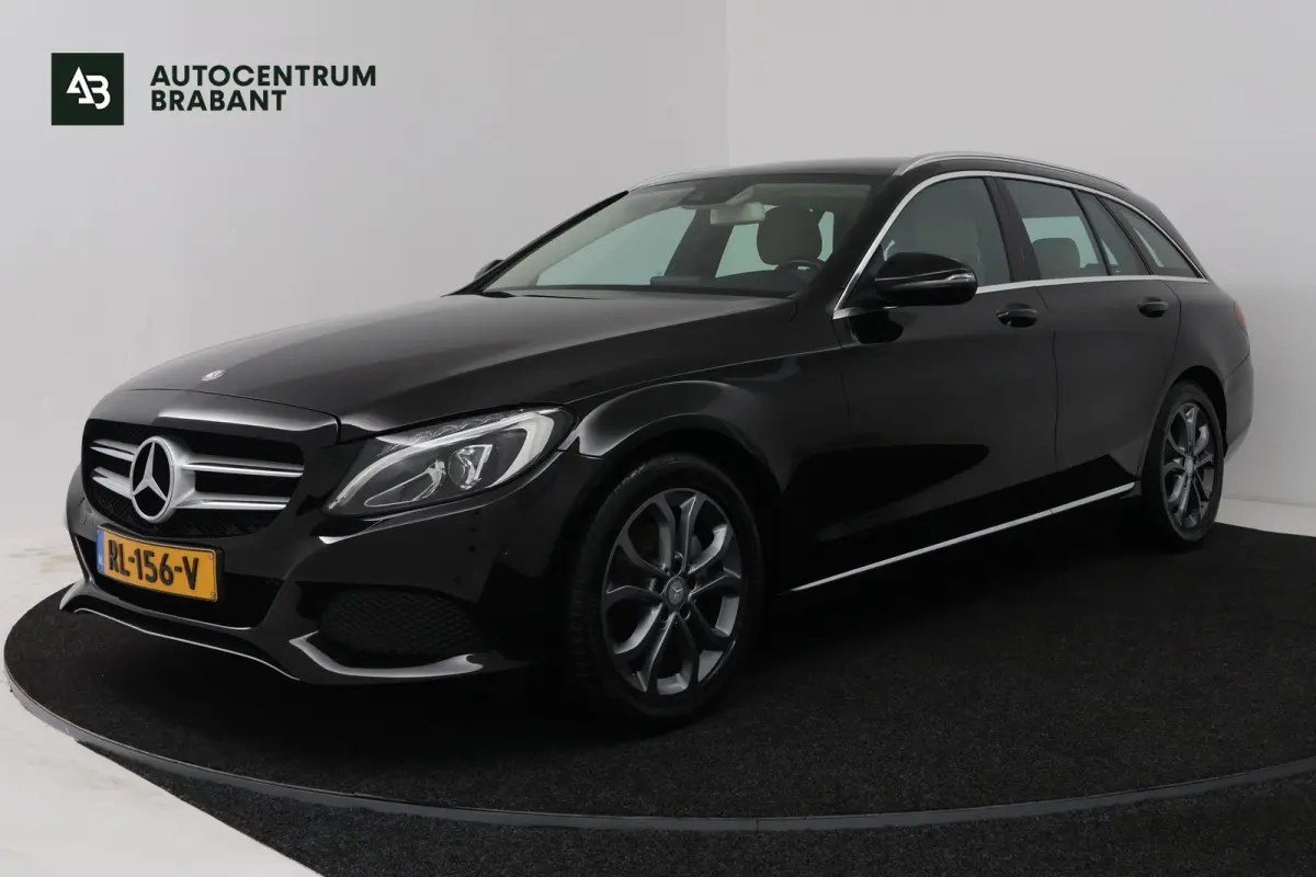 180 Business Solution AMG (TREKHAAK, SFEERVERLICHTING, STOELVERWARMING, ELEKTR STOELEN, CRUISE CONTROL)