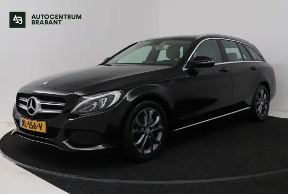 180 Business Solution AMG (TREKHAAK, SFEERVERLICHTING, STOELVERWARMING, ELEKTR STOELEN, CRUISE CONTROL)