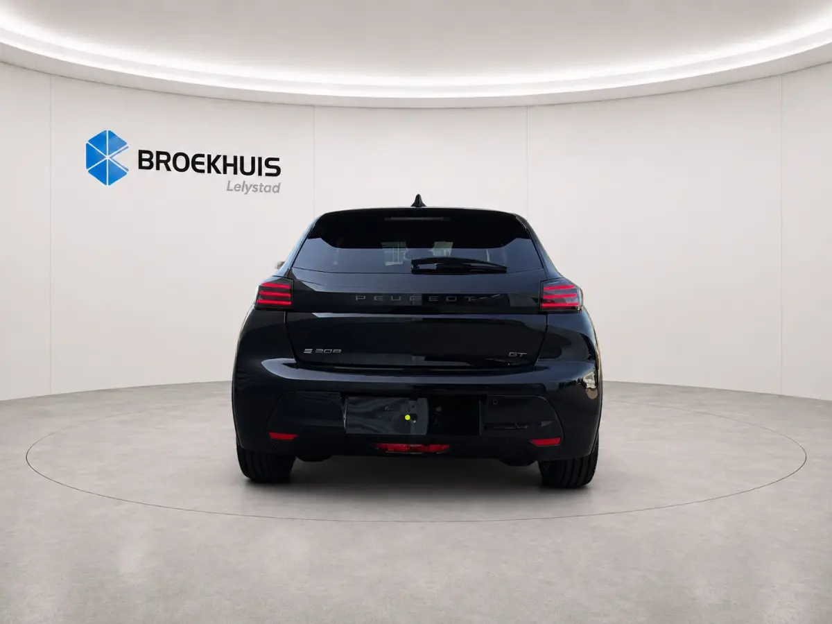 GT | Elektrische parkeerrem | Elektrische parkeerrem | Extra getinte achterste zijruiten en achterruit
