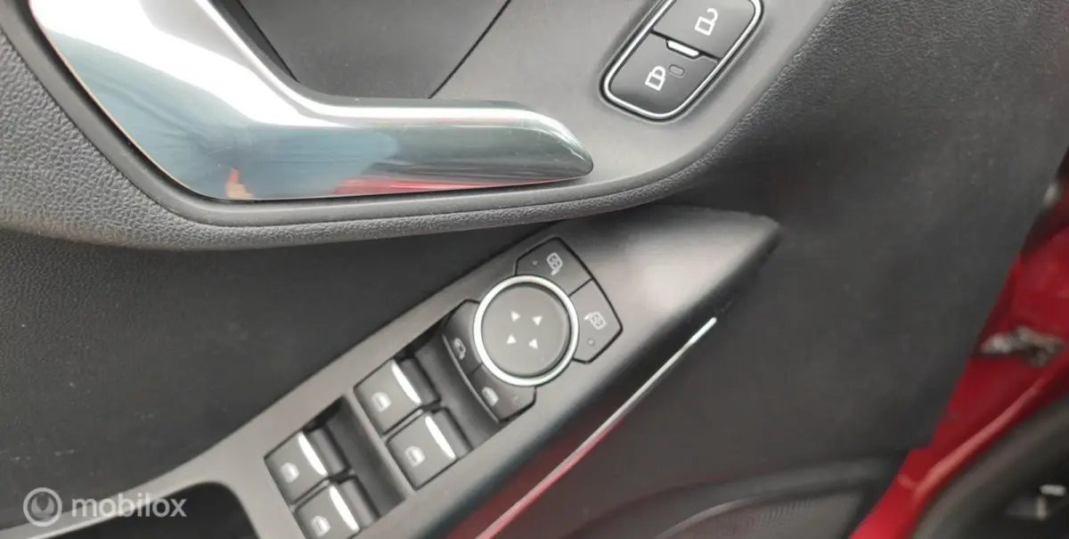1.0 EcoBoost AUTOMAAT Titanium CARPLAY NIEUW DISTRIBTIERIEM STOELVERW. CRUISE LED VELGEN ZEER NETJES
