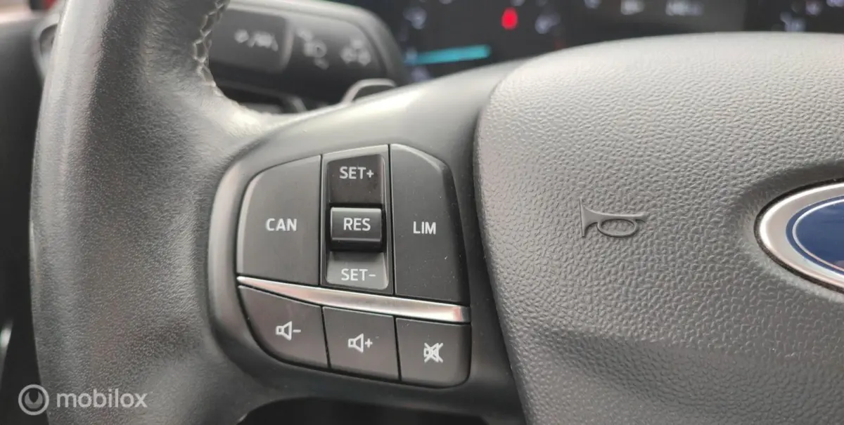 1.0 EcoBoost AUTOMAAT Titanium CARPLAY NIEUW DISTRIBTIERIEM STOELVERW. CRUISE LED VELGEN ZEER NETJES