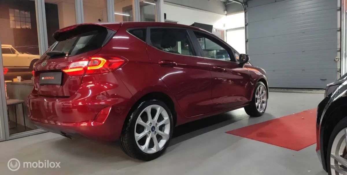 1.0 EcoBoost AUTOMAAT Titanium CARPLAY NIEUW DISTRIBTIERIEM STOELVERW. CRUISE LED VELGEN ZEER NETJES