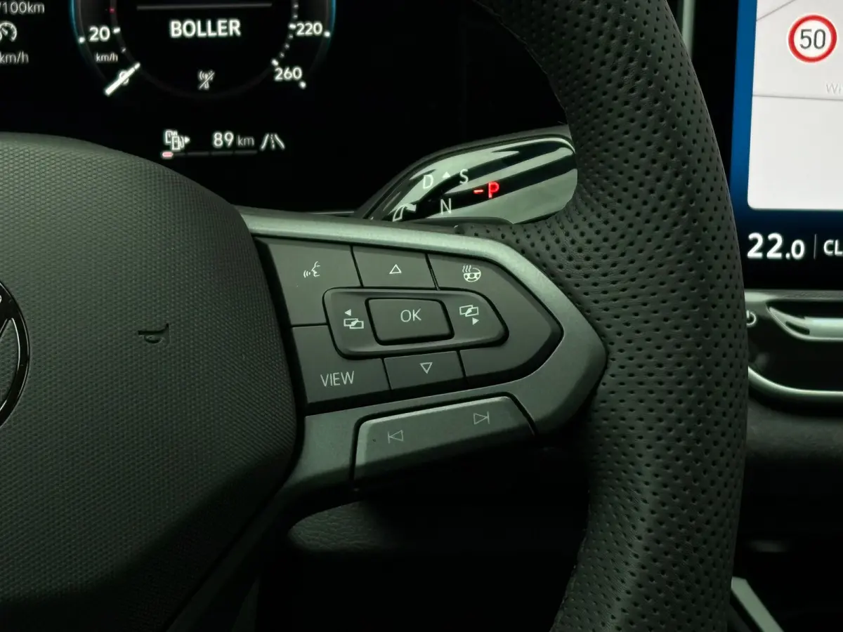 R-Line Edition - eHybrid | 'App-Connect' draadloze smartphone integratie | Automatische afstandsregeling (Adaptive Cruise Control) | Diefstalalarm