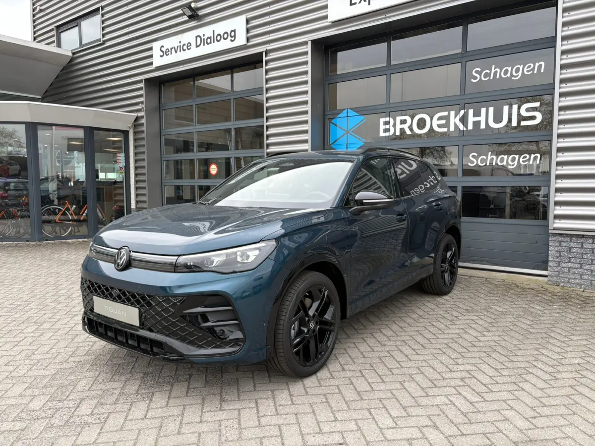 R-Line Edition - eHybrid | 'App-Connect' draadloze smartphone integratie | Automatische afstandsregeling (Adaptive Cruise Control) | Diefstalalarm