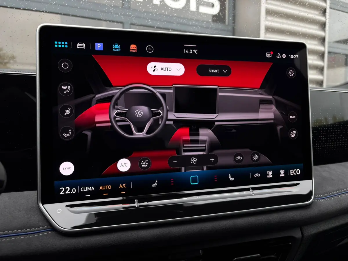 R-Line Edition - eHybrid | 'App-Connect' draadloze smartphone integratie | Automatische afstandsregeling (Adaptive Cruise Control) | Diefstalalarm