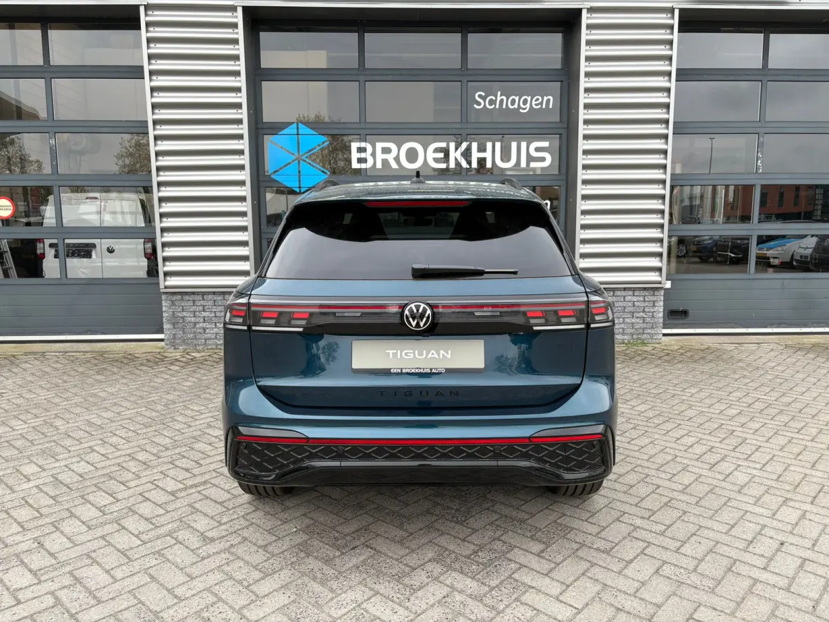 R-Line Edition - eHybrid | 'App-Connect' draadloze smartphone integratie | Automatische afstandsregeling (Adaptive Cruise Control) | Diefstalalarm
