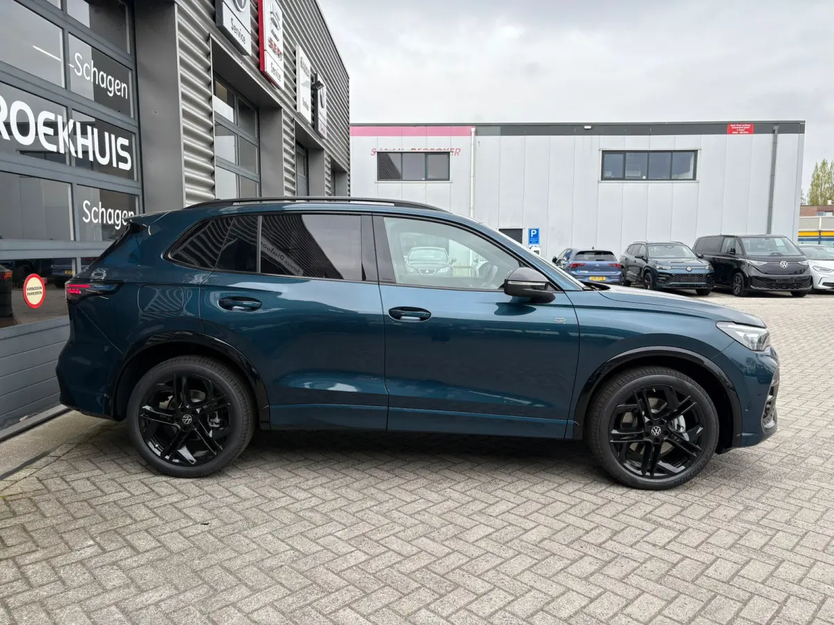 R-Line Edition - eHybrid | 'App-Connect' draadloze smartphone integratie | Automatische afstandsregeling (Adaptive Cruise Control) | Diefstalalarm